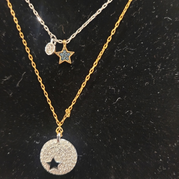 2 swarovski necklaces (one set), and one.set of earings - Picture 2 of 3